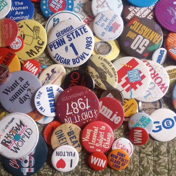 Vintage Button Pin Collection - Picture 3 of 3